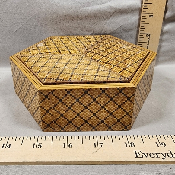 Vintage Handmade Inlaid Box Stash/Jewelry/Storage Geometric Design